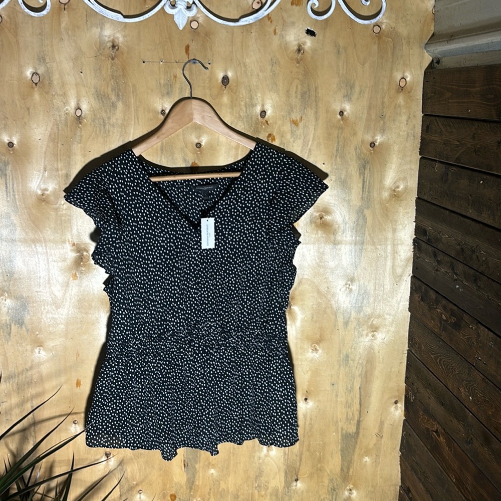 Banana Republic Smocked waist flutter blouse